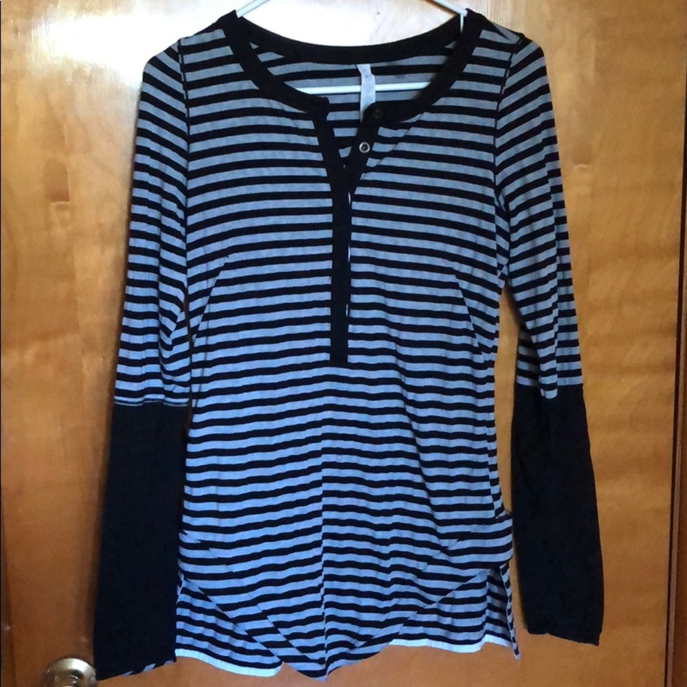 LuluLemon Urbanite Henley